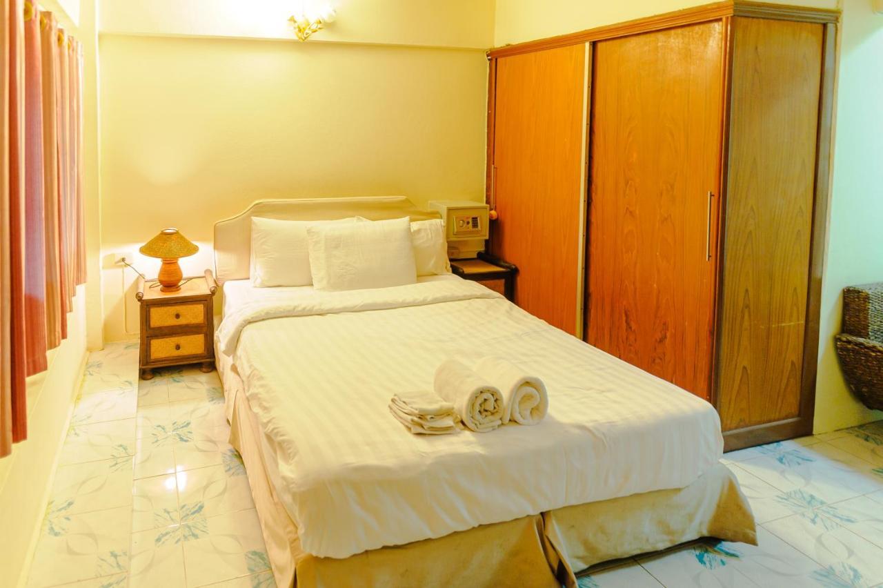 High5 Guesthouse Pattaya Exterior foto