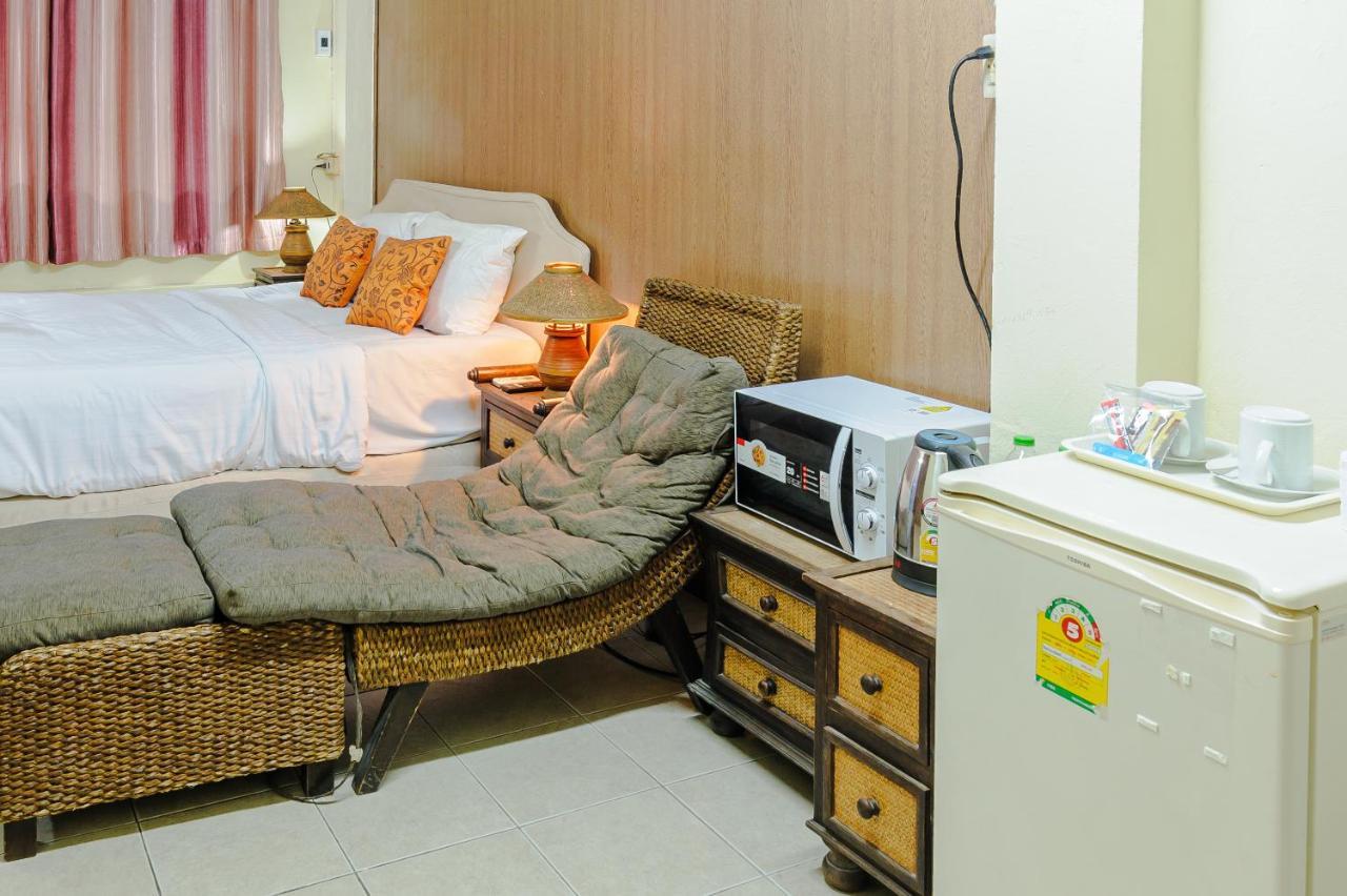 High5 Guesthouse Pattaya Exterior foto
