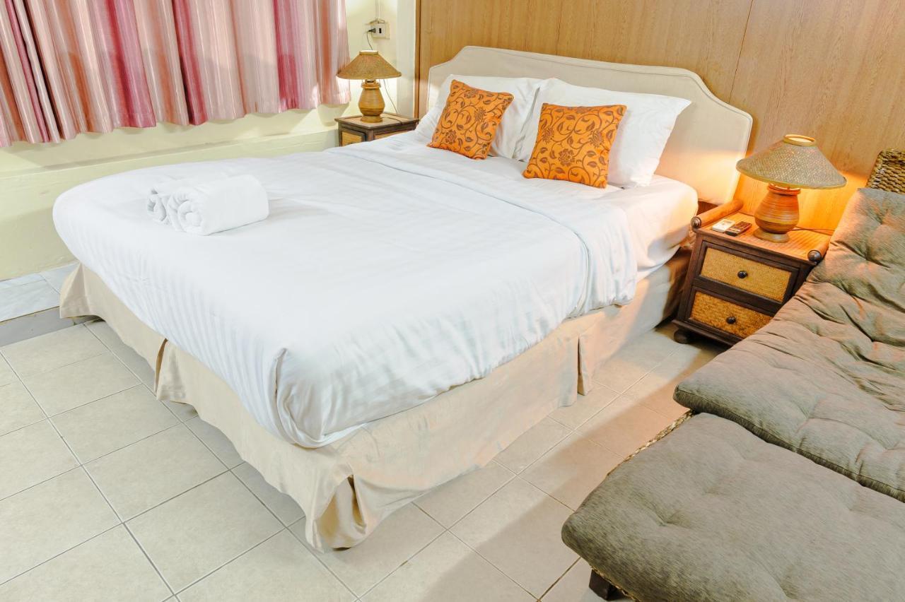 High5 Guesthouse Pattaya Exterior foto