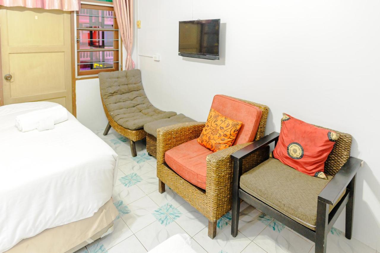 High5 Guesthouse Pattaya Exterior foto