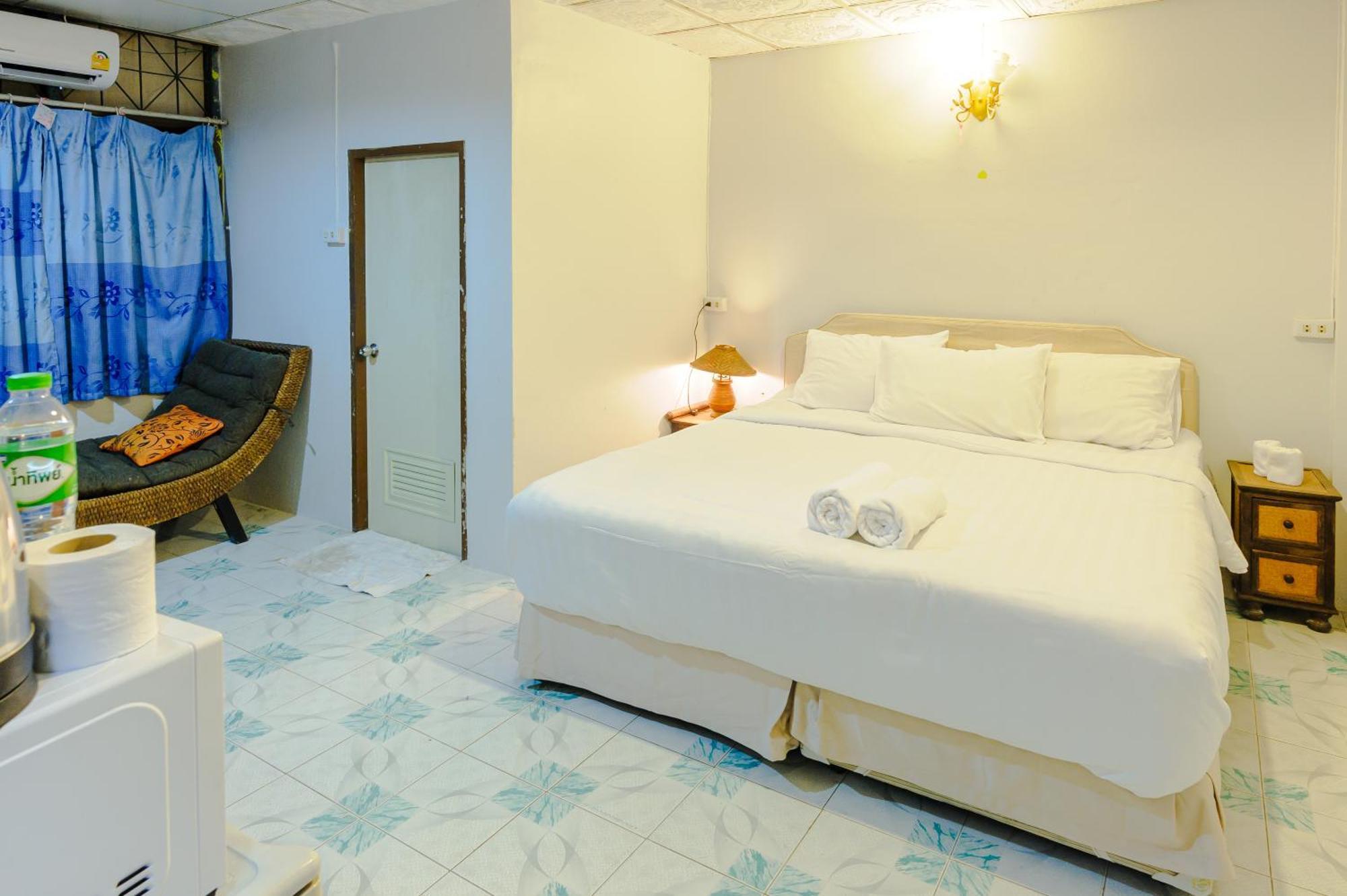 High5 Guesthouse Pattaya Exterior foto