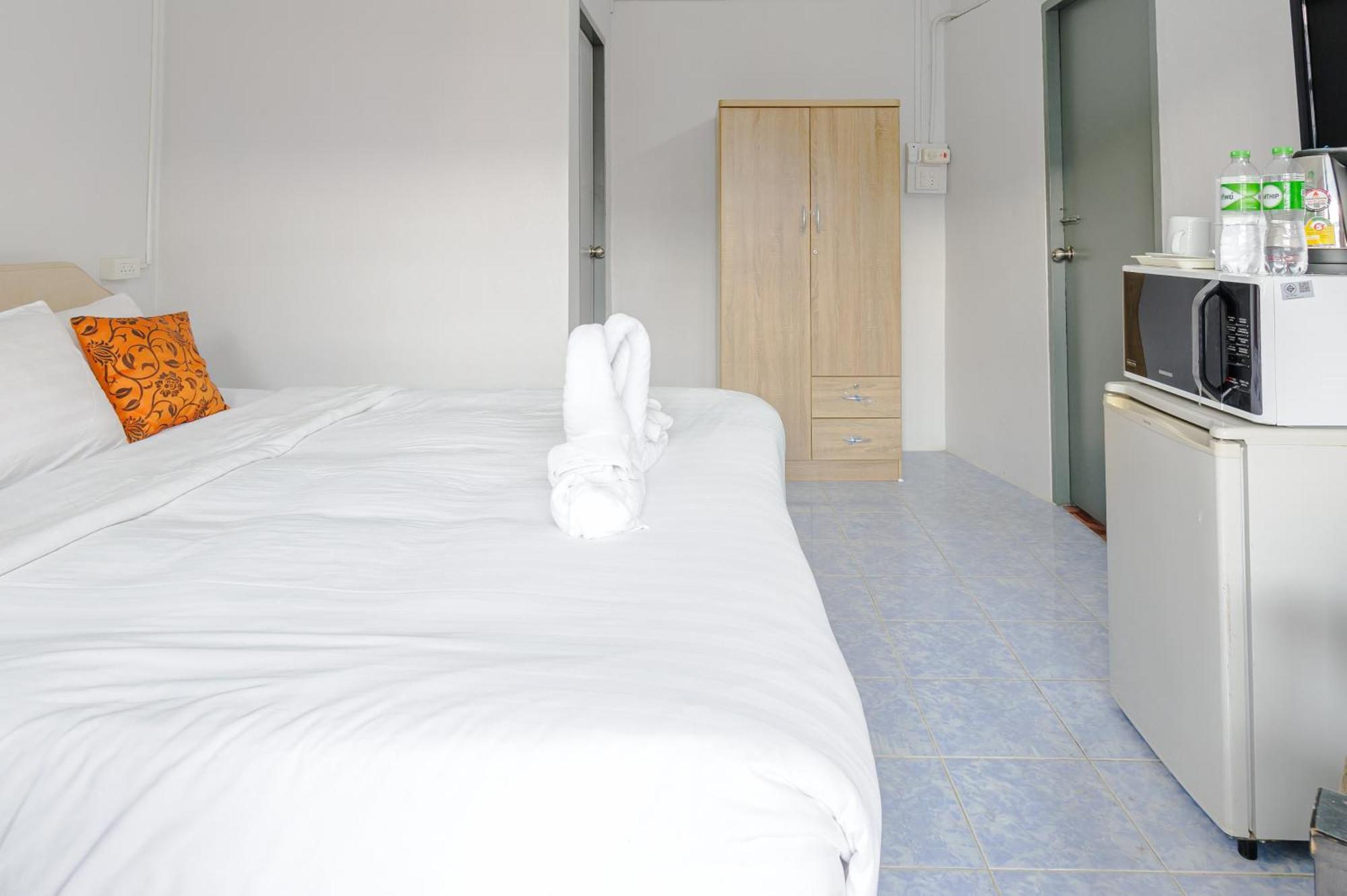 High5 Guesthouse Pattaya Exterior foto