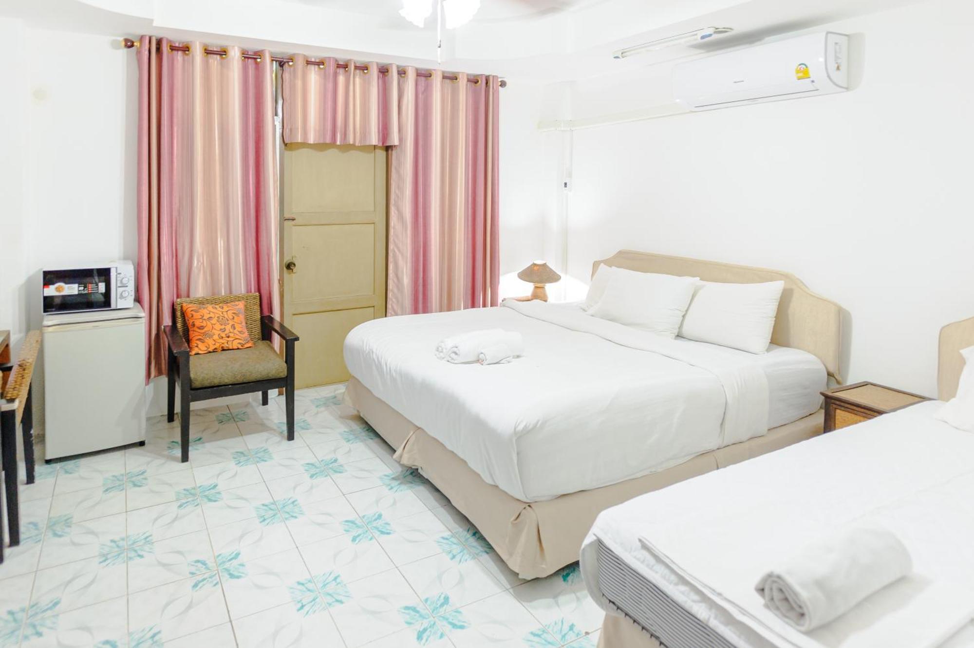 High5 Guesthouse Pattaya Exterior foto